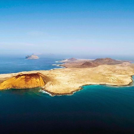 Apartamento Vacacional En Orzola Lanzarote Bagian luar foto